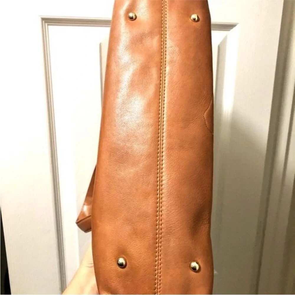 Anne Fontaine Signature Embossed Flower Leather Tote shoulder Bag.